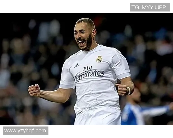 本泽马：从足球天才到世界级前锋的传奇旅程与成就解析